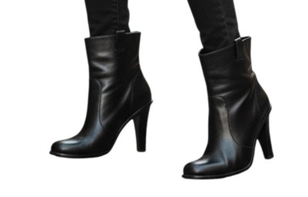 Cole Haan $278 Black ankle leather bootie size 9.5